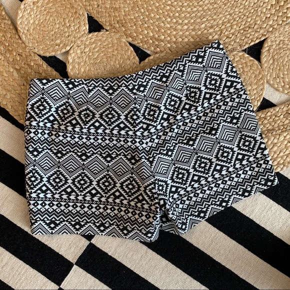 Mercer & Madison shorts - Picture 3 of 3